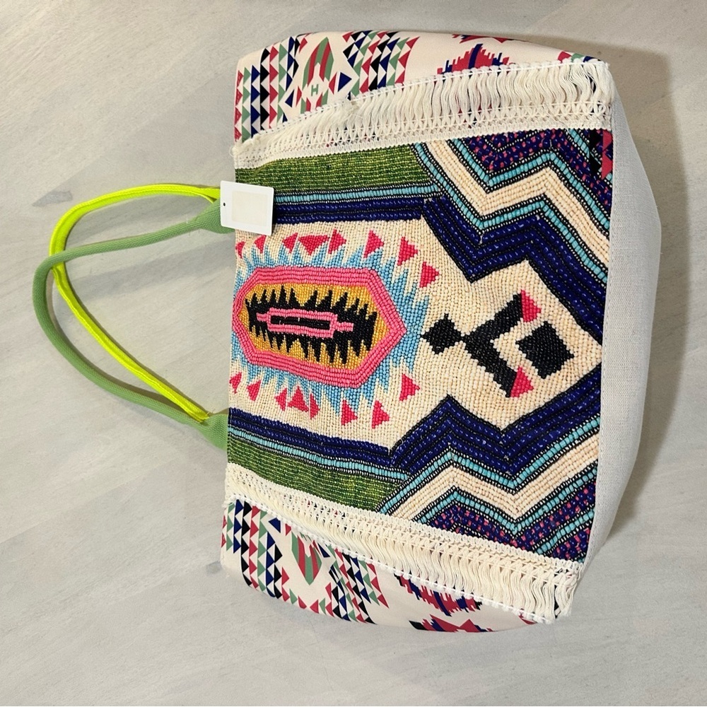 Trendy Multicolor Geometric Tote Bag - Picture 3 of 6